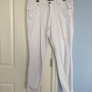 Non see through🎉 white jeans